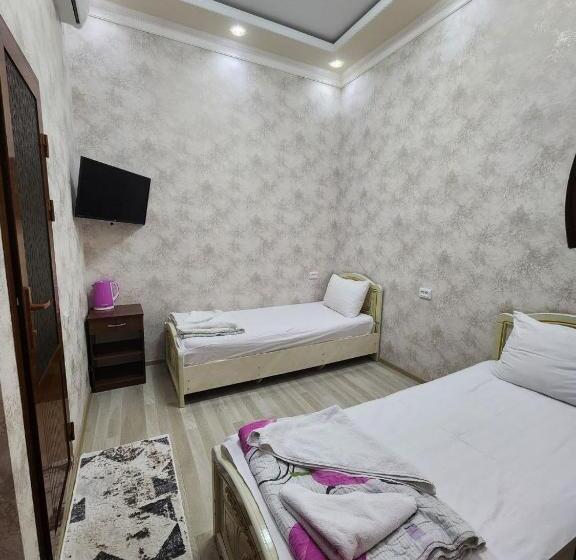 פנסיון Yusuf Gold House