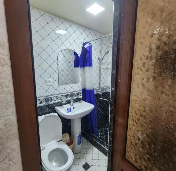 פנסיון Yusuf Gold House