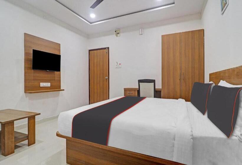 Hotel Collection O S Grand Lodge