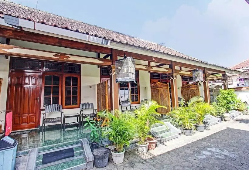 ホテル Oyo 92560 Astri Homestay