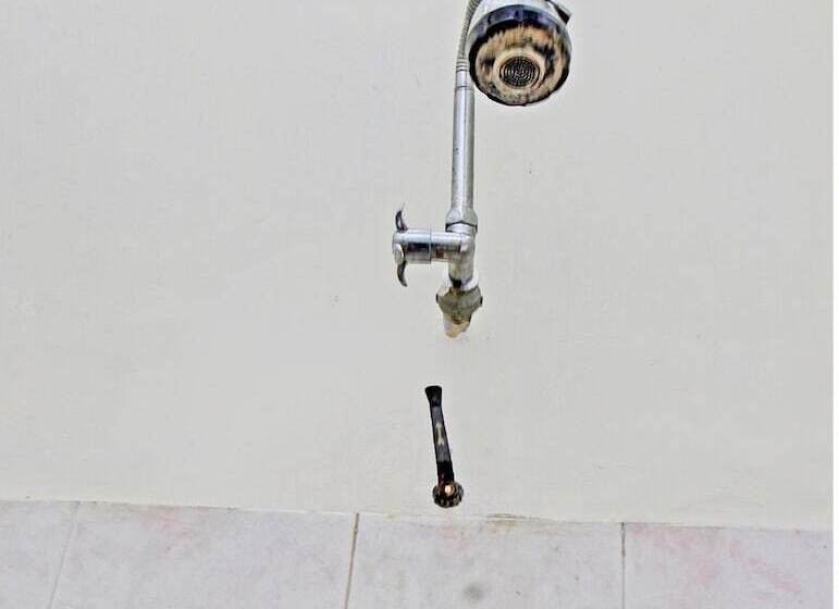 호텔 Oyo 92560 Astri Homestay