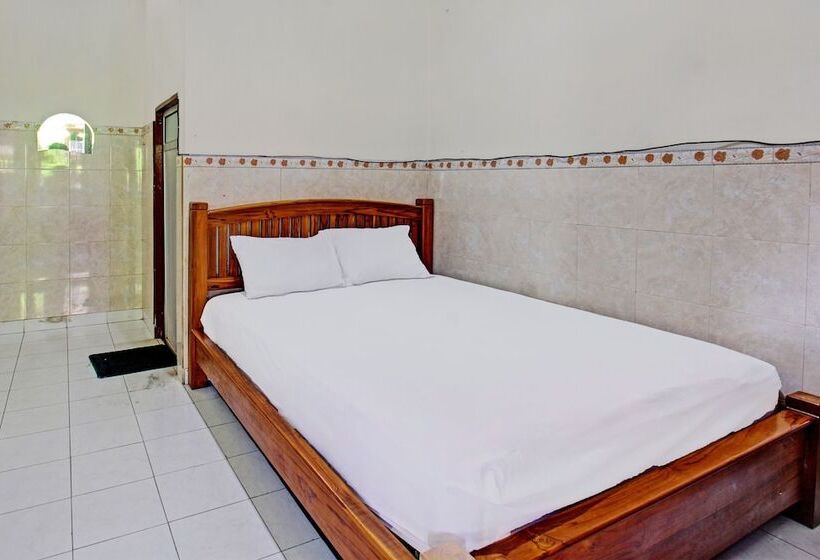 호텔 Oyo 92560 Astri Homestay