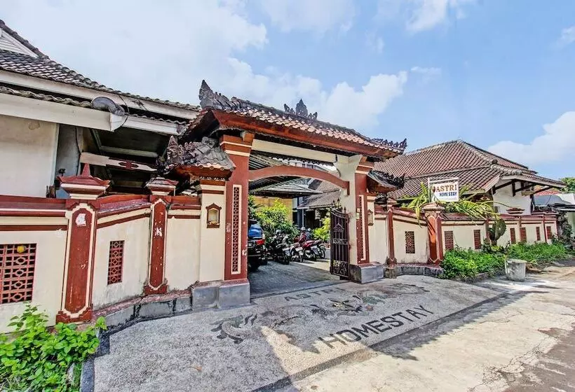 ホテル Oyo 92560 Astri Homestay