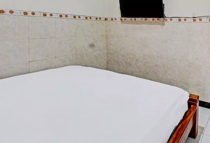 ホテル Oyo 92560 Astri Homestay