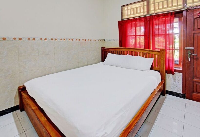 호텔 Oyo 92560 Astri Homestay