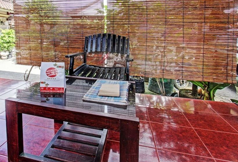 호텔 Oyo 92560 Astri Homestay