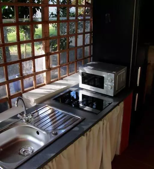 Aamiaismajoitus (B&B) La Source De Bardon