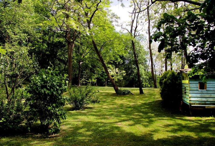 ベッドアンドブレックファースト La Source De Bardon