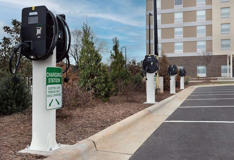 בית מלון כפרי Home2 Suites By Hilton Durham University Medical Center