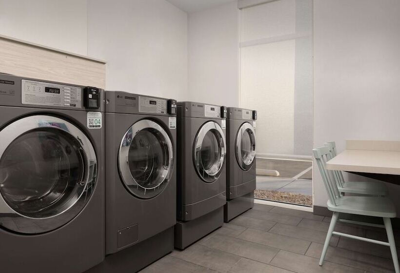 בית מלון כפרי Home2 Suites By Hilton Durham University Medical Center