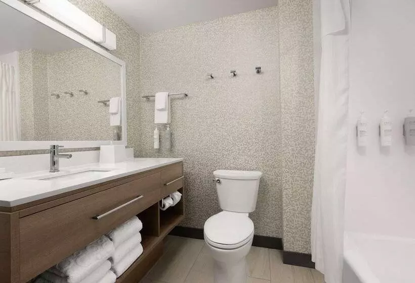 هتل Home2 Suites By Hilton Durham University Medical Center