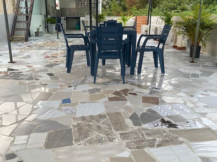 پانسیون Habitaciones Y Aptos Isabella