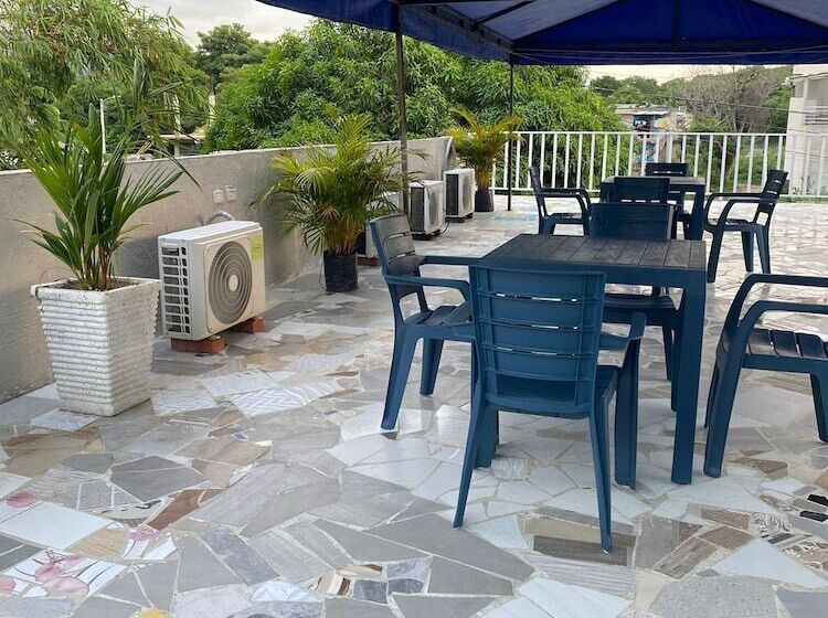 پانسیون Habitaciones Y Aptos Isabella