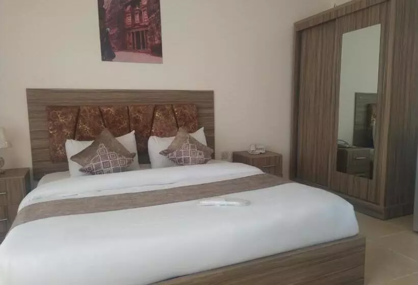 Rayan Hotel Suites