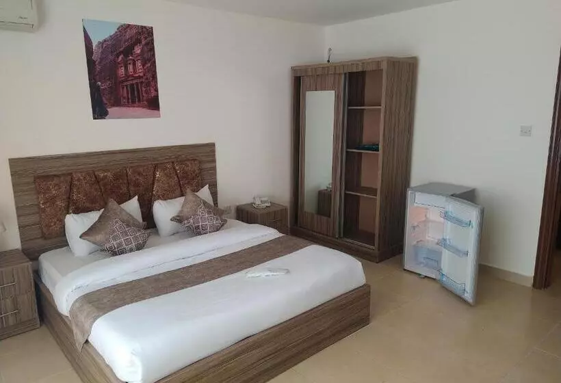 Rayan Hotel Suites
