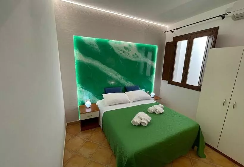 Aamiaismajoitus (B&B) L Oasi Di Favignana Room And Charme