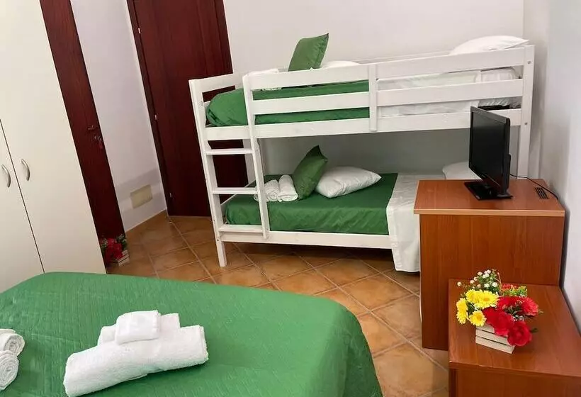 Aamiaismajoitus (B&B) L Oasi Di Favignana Room And Charme