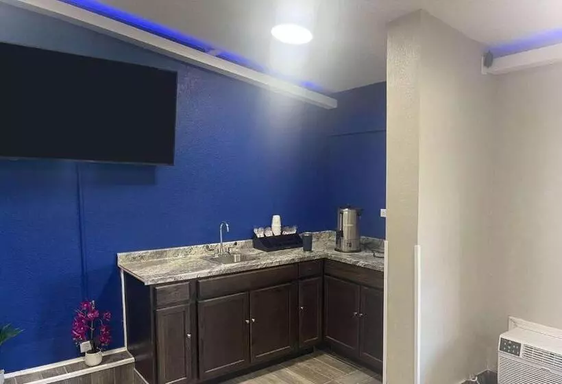 Hotelli Days Inn By Wyndham Salisbury, Nc