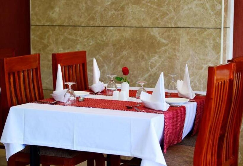 Hotel Jaas Continental