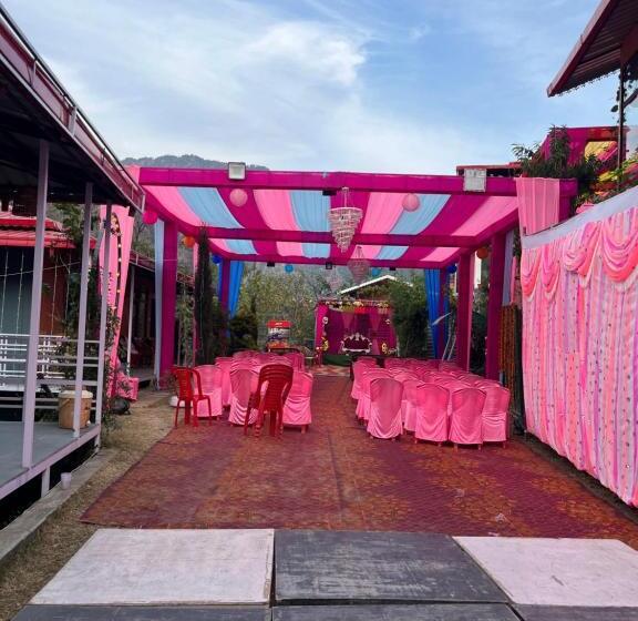 Hotelli Vatika Bliss