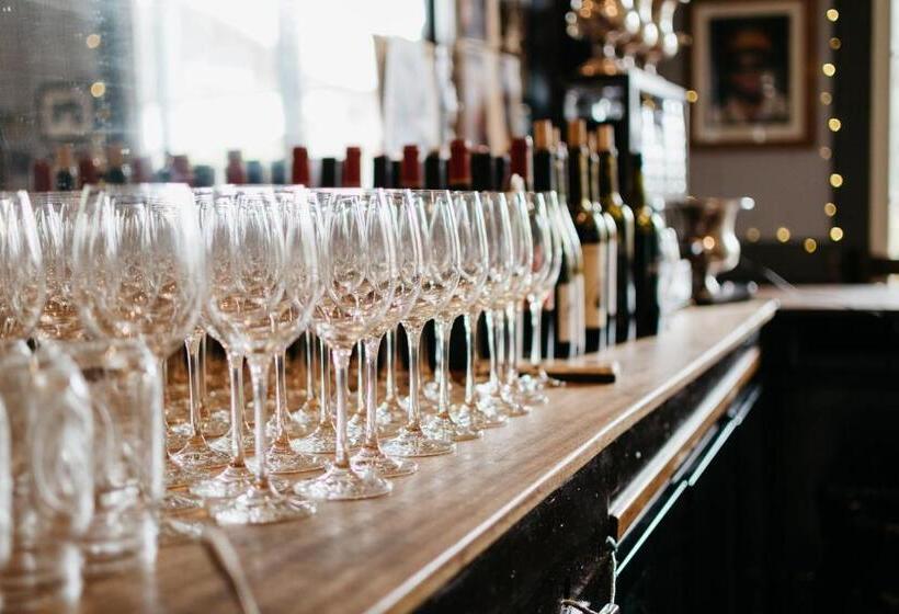 酒店 Volcano Union Inn And Pub