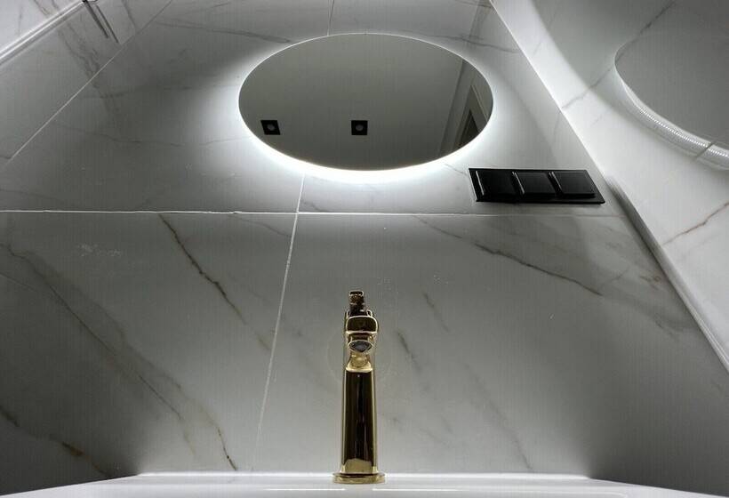 Luna Self Check In Hotel Klaipeda