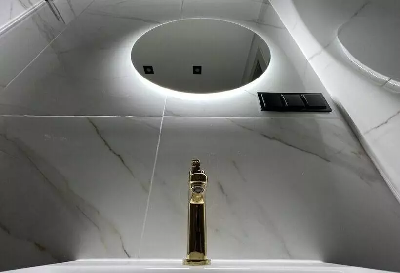 Luna Self Check In Hotel Klaipeda