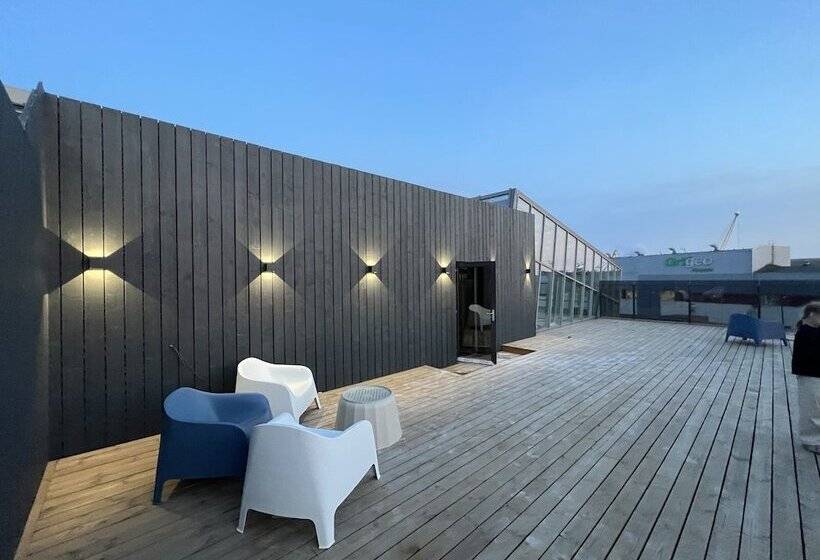 Luna Self Check In Hotel Klaipeda