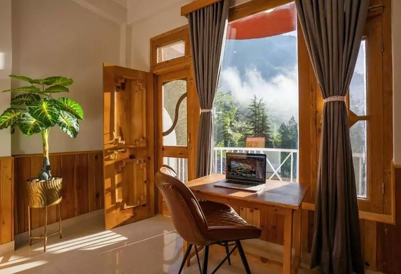 ユースホステル Zostel Kasol