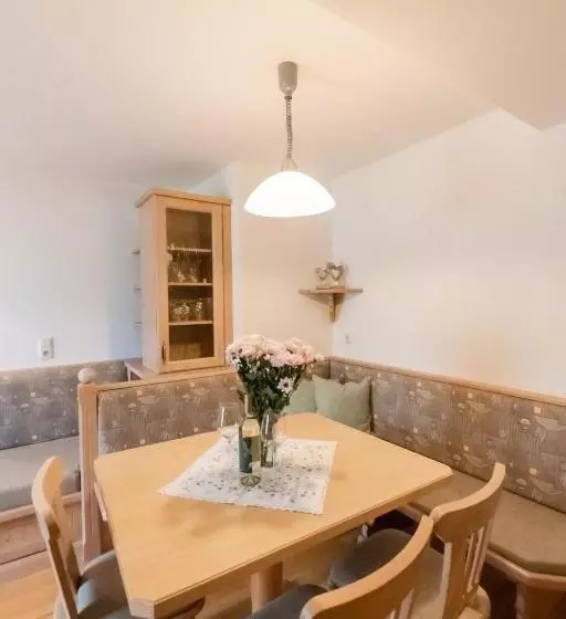ホテル Ferienwohnung Hartlgut