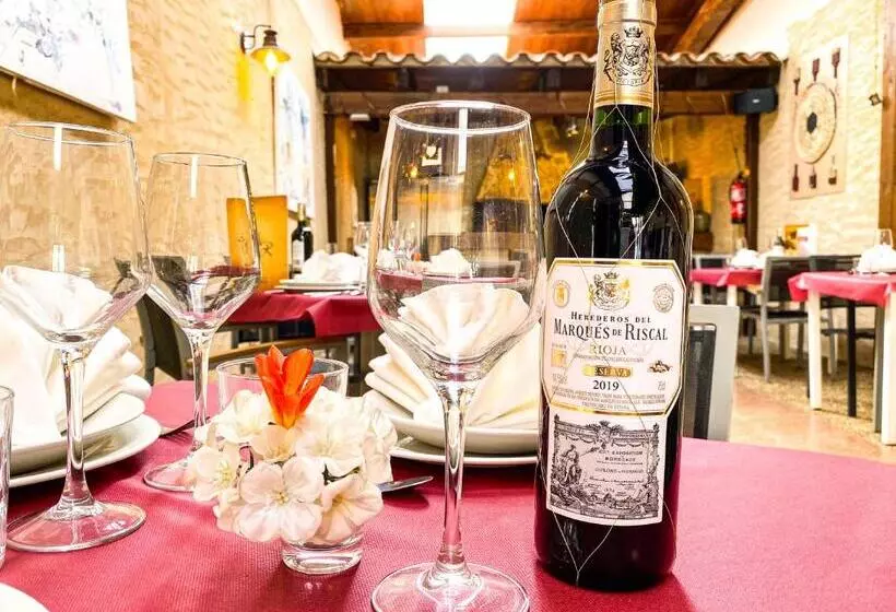 Hotelli Hostal Ainoa