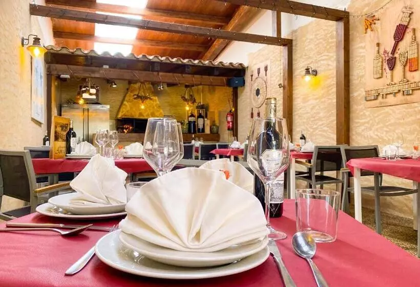 Hotelli Hostal Ainoa