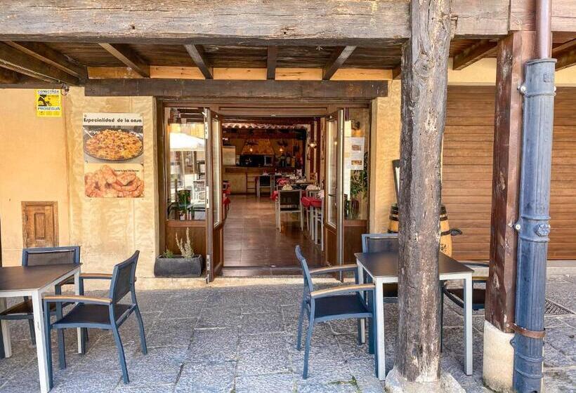 בית מלון כפרי Hostal Ainoa