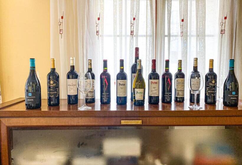 בית מלון כפרי Hostal Ainoa