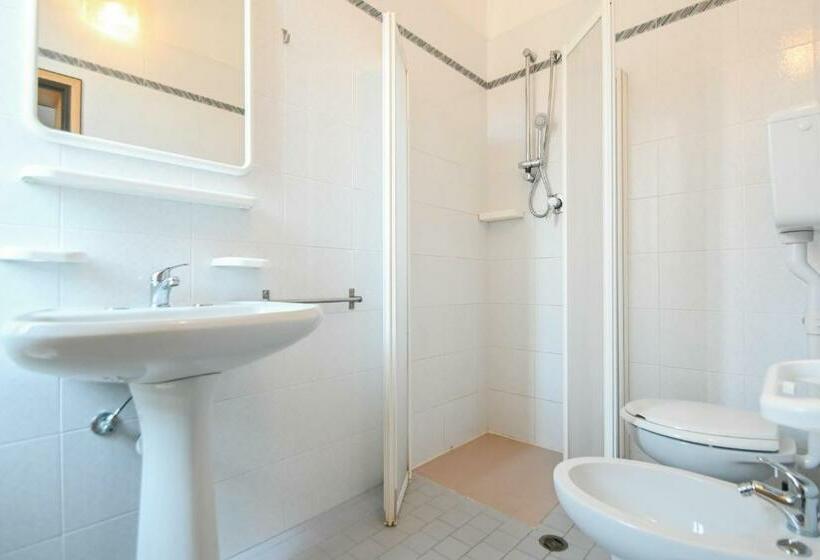 בית מלון כפרי Montebello Nuova Gestione