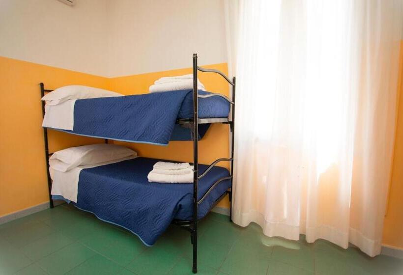 בית מלון כפרי Montebello Nuova Gestione