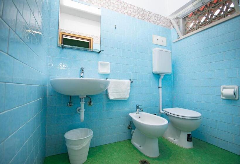 בית מלון כפרי Montebello Nuova Gestione