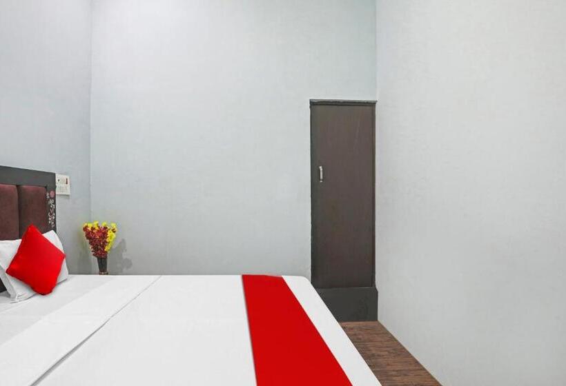 Hotel Pop 81269  Paras Inn