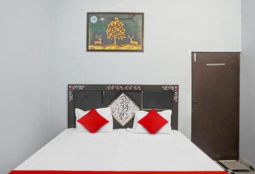 Hotel Pop 81269  Paras Inn