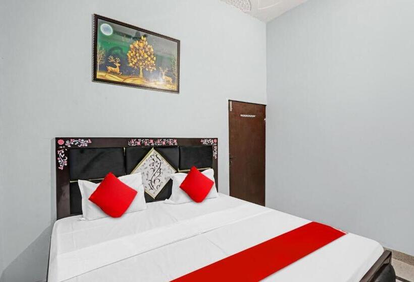 Hotel Pop 81269  Paras Inn