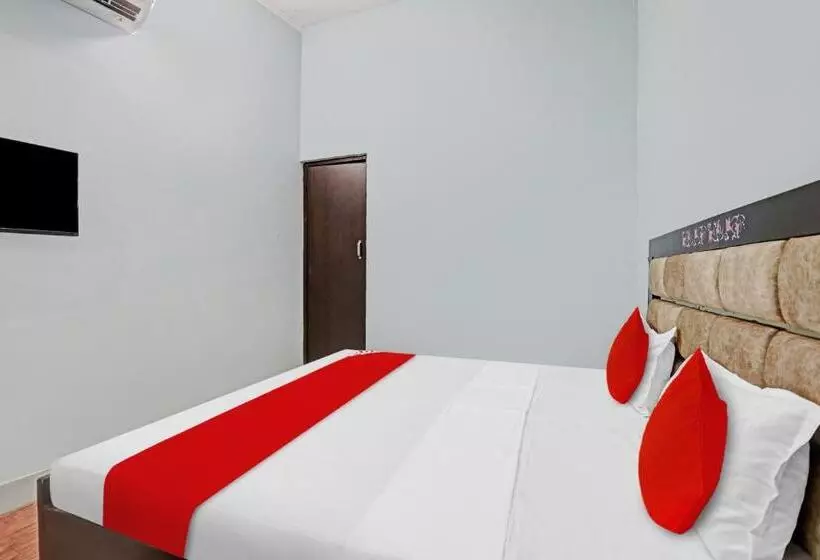 ホテル Pop 81269 Paras Inn
