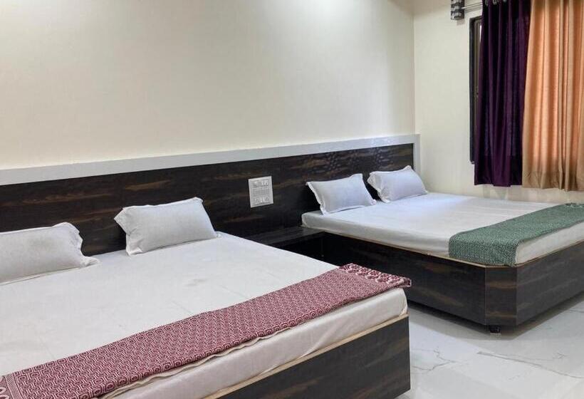 Hotel Sai Viraj Palace