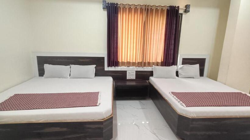 Hotel Sai Viraj Palace