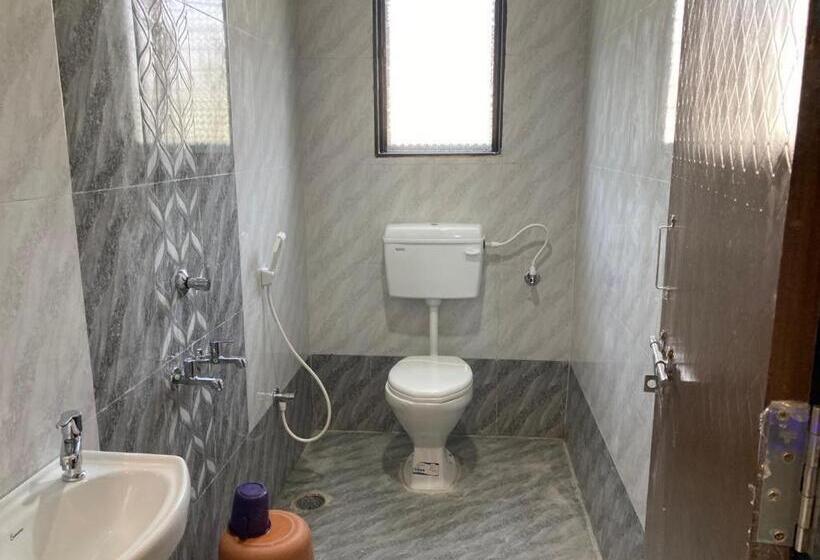 Hotel Sai Viraj Palace