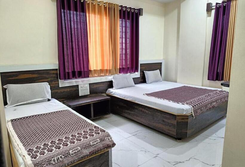 Hotel Sai Viraj Palace