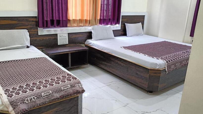 Hotel Sai Viraj Palace