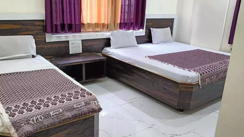ホテル Sai Viraj Palace