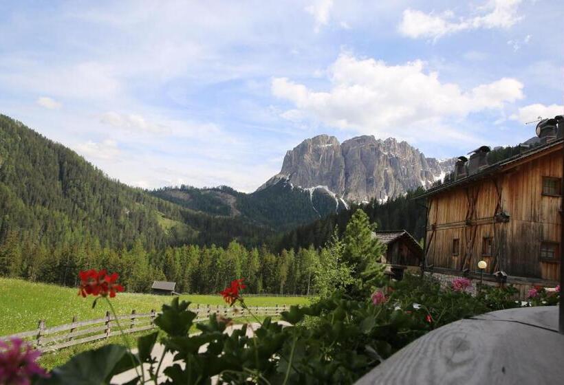 ホテル Tlisöra Speckstube