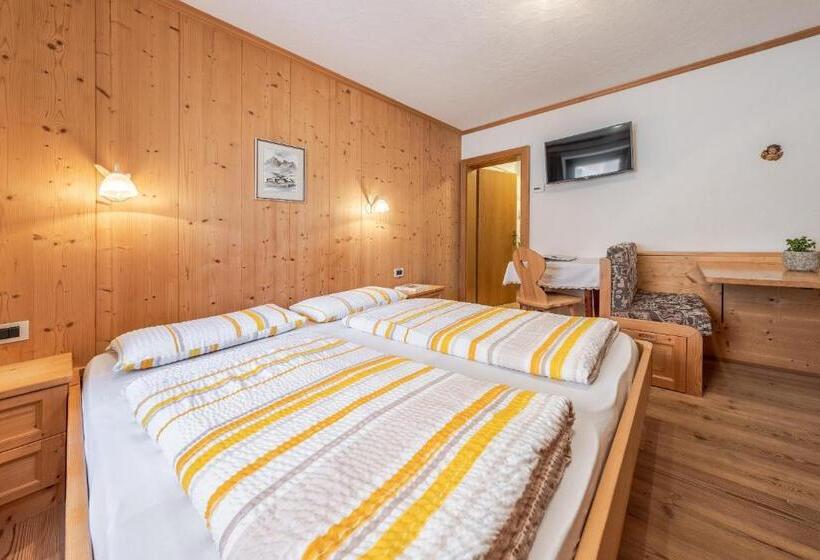 ホテル Tlisöra Speckstube