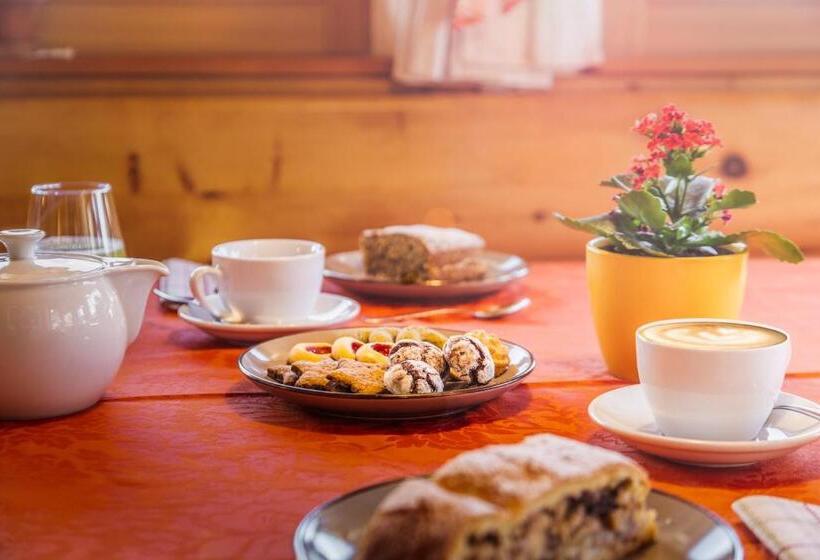 ホテル Tlisöra Speckstube